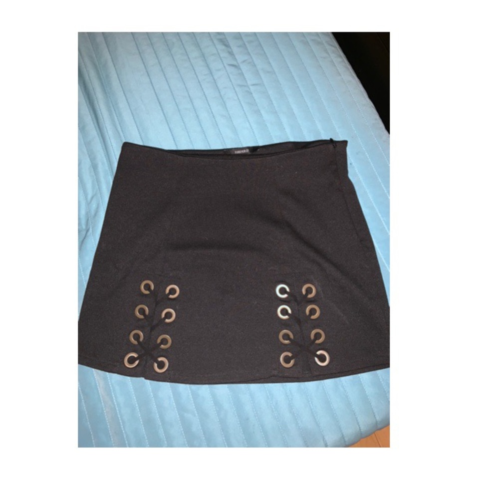 Black skirt